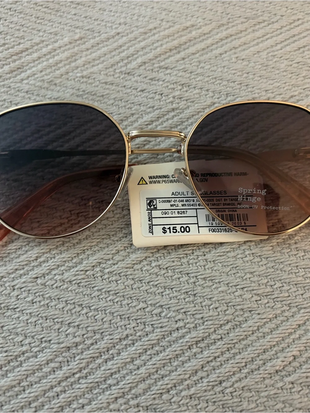 NWT Spring Hinge Gold Frame Gradient Women's Sunglasses